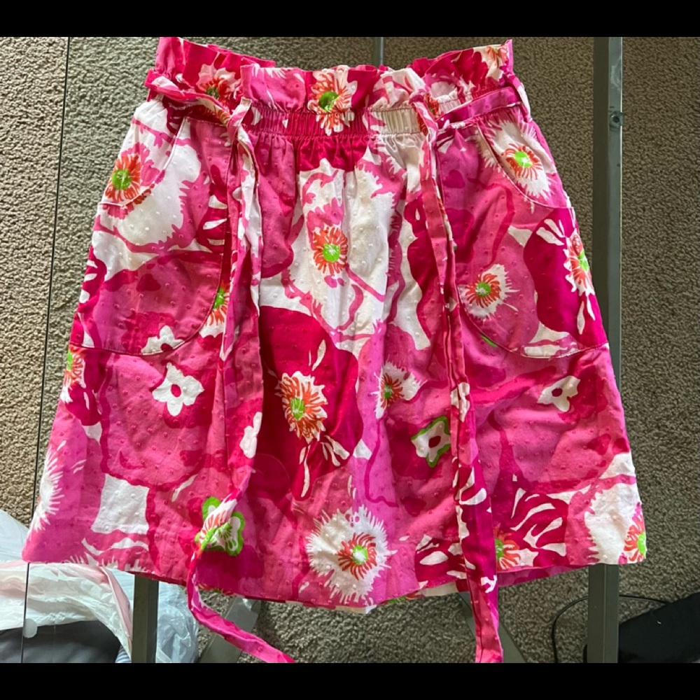 lilly Pulitzer women's medium skirt size xs like new